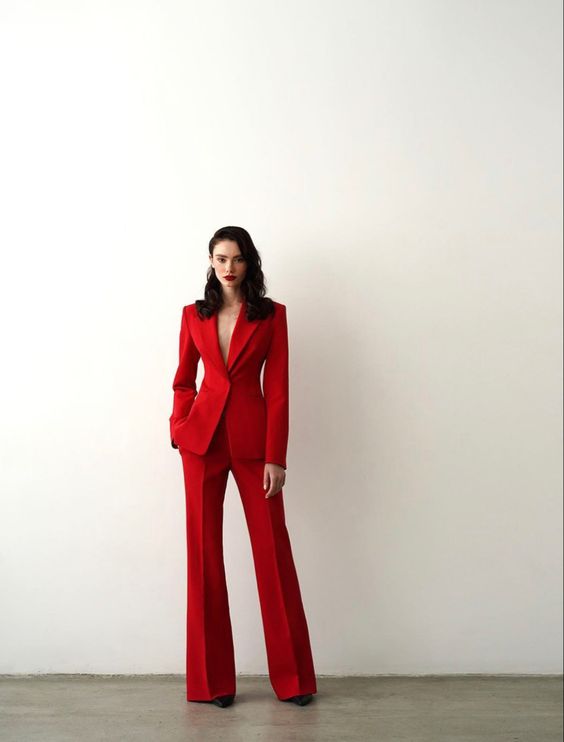 Estilos de vestir para ocasiones especiales: looks imprescindibles con traje tweed en tu closet 8 c9500b2ffa2fc842d5c9d581e710232d 1