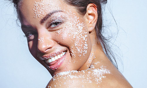 Los 10 errores más comunes en el cuidado de la piel que debemos evitar 4 Preguntas exfoliacion cara