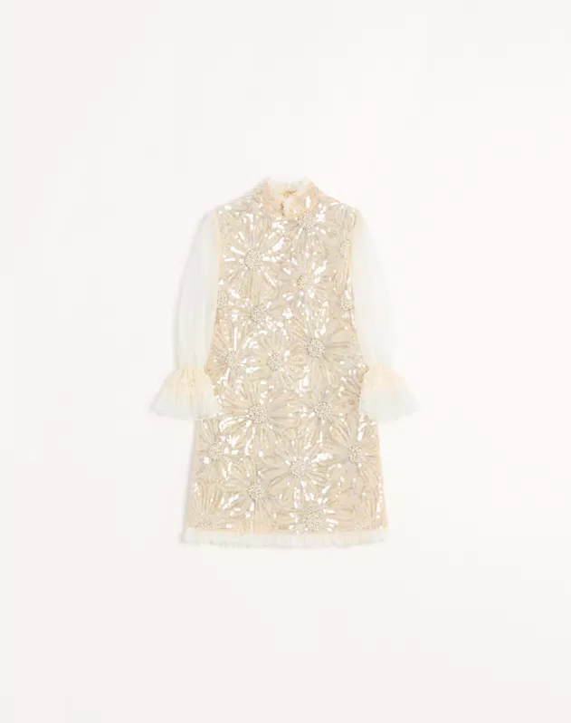 El encaje negro resurge para darle un toque romántico y sensual a tus looks este otoño 14 SHORT EMBROIDERED ORGANZA DRESS