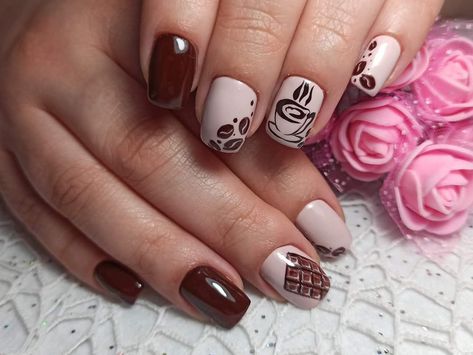 Diseños de uñas 2025: Mocha Mousse 16 11b7d9e685e2bad24bc34145644eb1ae