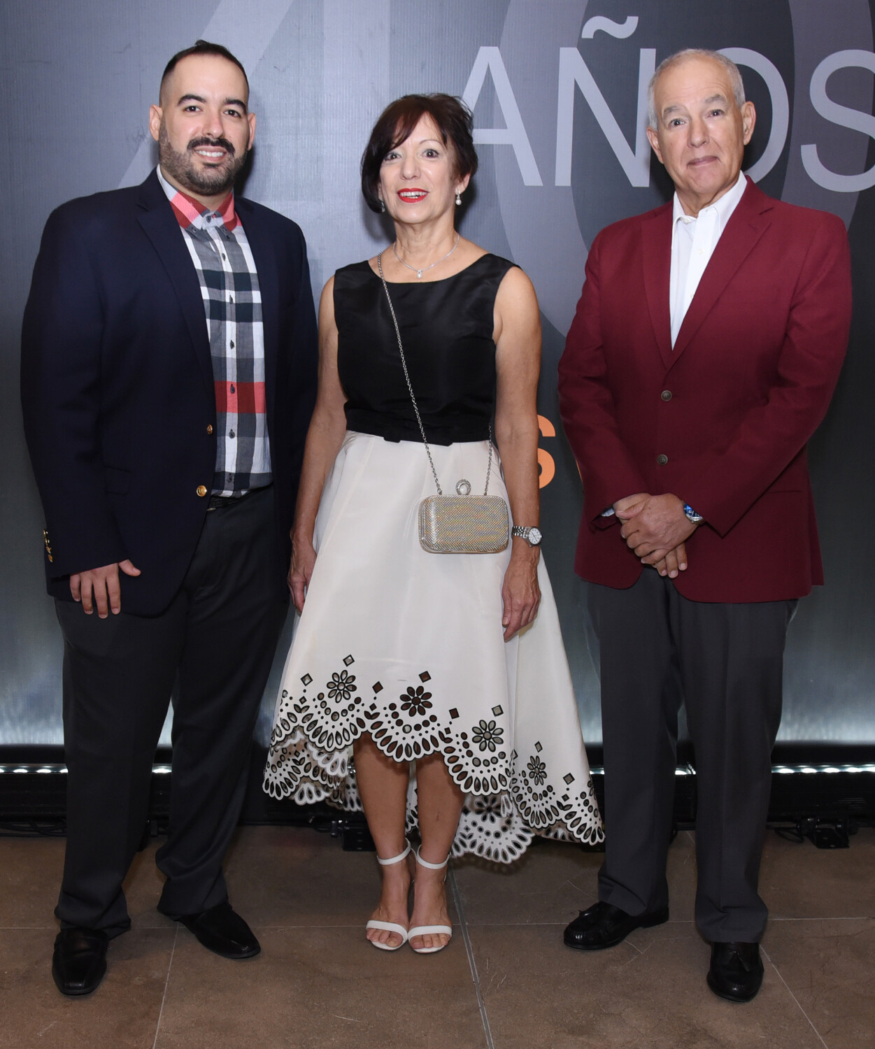Transver celebra 40 años de trayectoria con nueva imagen corporativa 6 DSC2296 Fernando Santos Silvia Berges de Santos y Fernando Arturo Santos