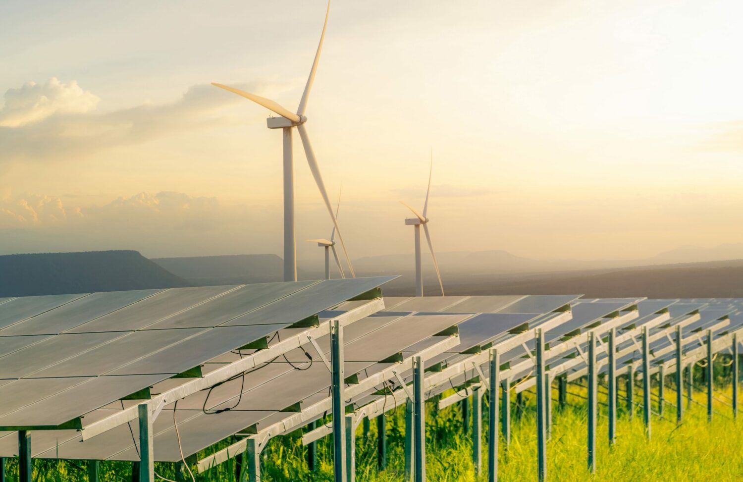 Innovaciones en energia renovable y tecnologias de almacenamiento