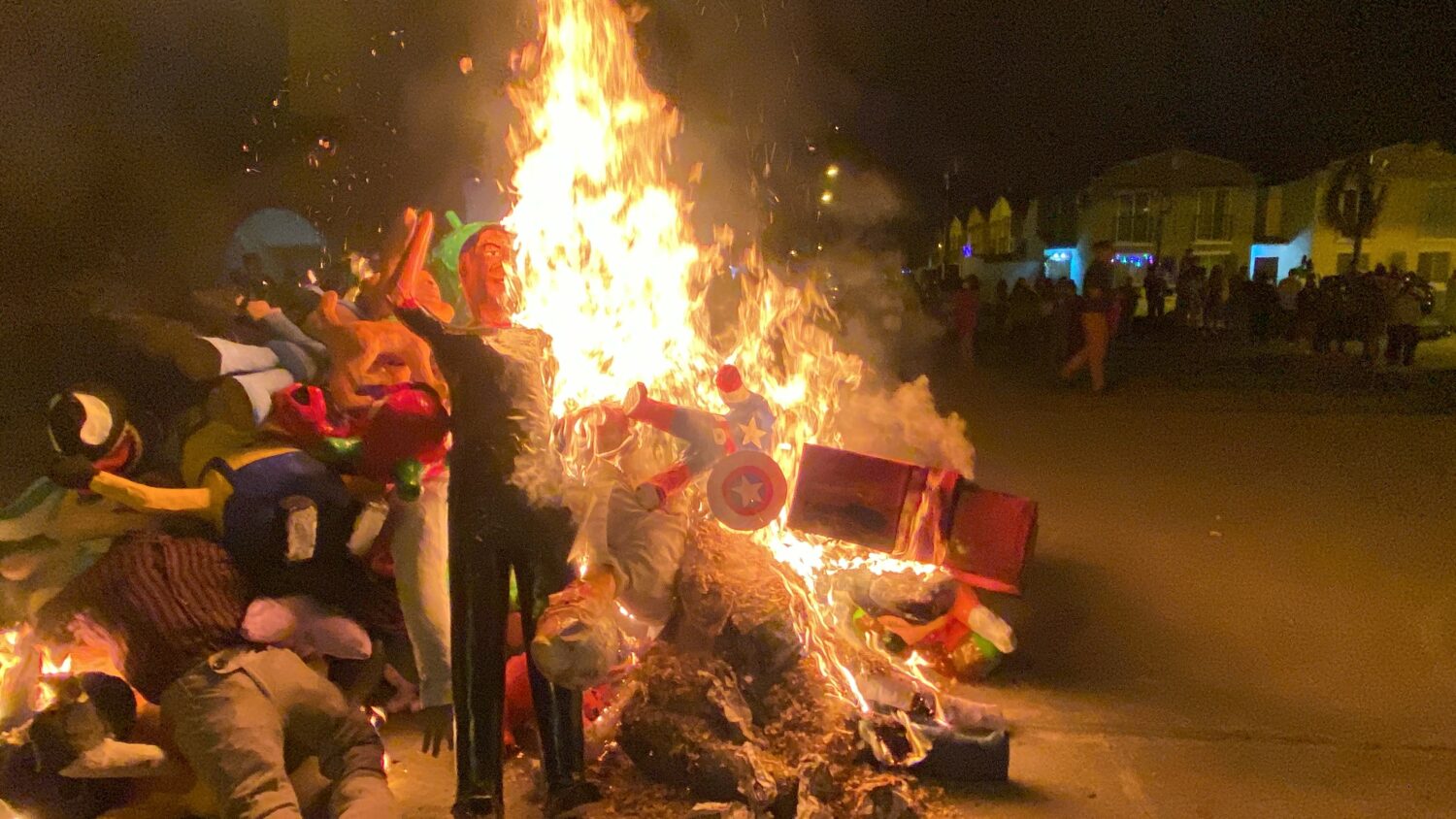 Las tradiciones Navideñas más extravagantes alrededor del mundo 2 ZYADBLZ3PNCFVC7TYRWB4LY2EQ