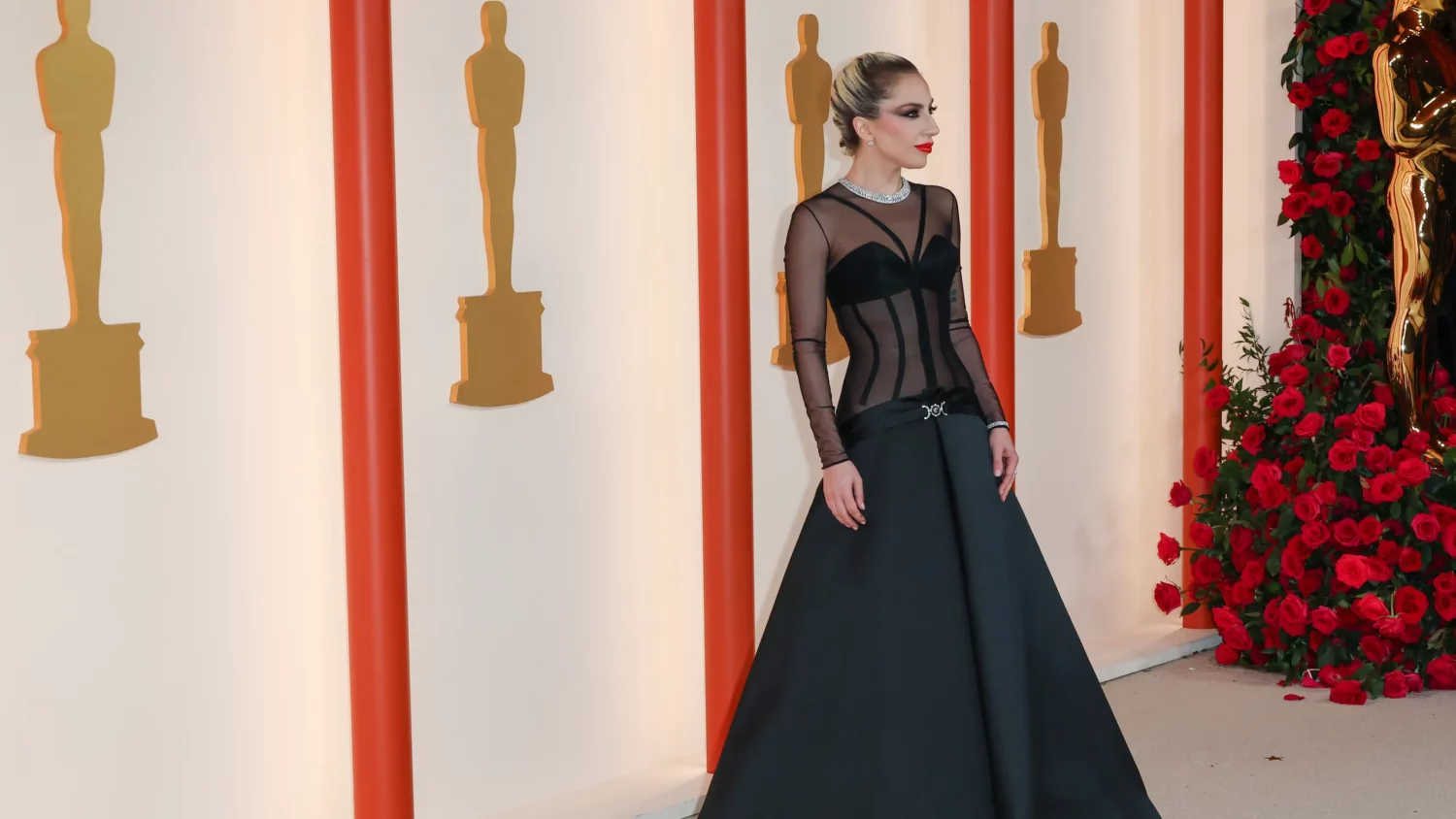 Los vestidos Versace que han marcando tendencia en el mundo de la moda 17 1248102218