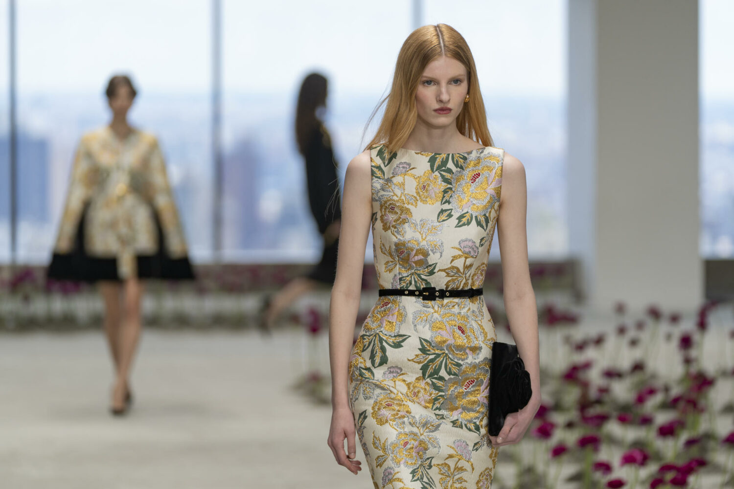 Carolina Herrera recrea un jardín de brillos y colores en la semana de moda de Nueva York 6 1ddbba732edb0bfc5c7184589388c8276db52335w 1