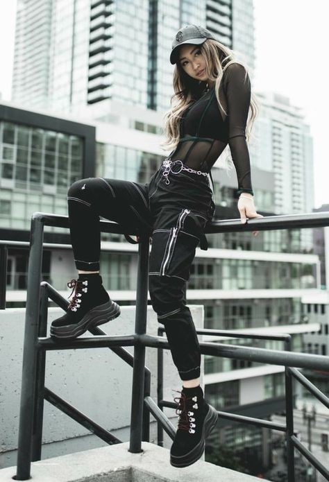 Techwear Futurista, la fusión entre moda y tecnología 11 8c3aa3228d77819c9bef04c0152cbae9