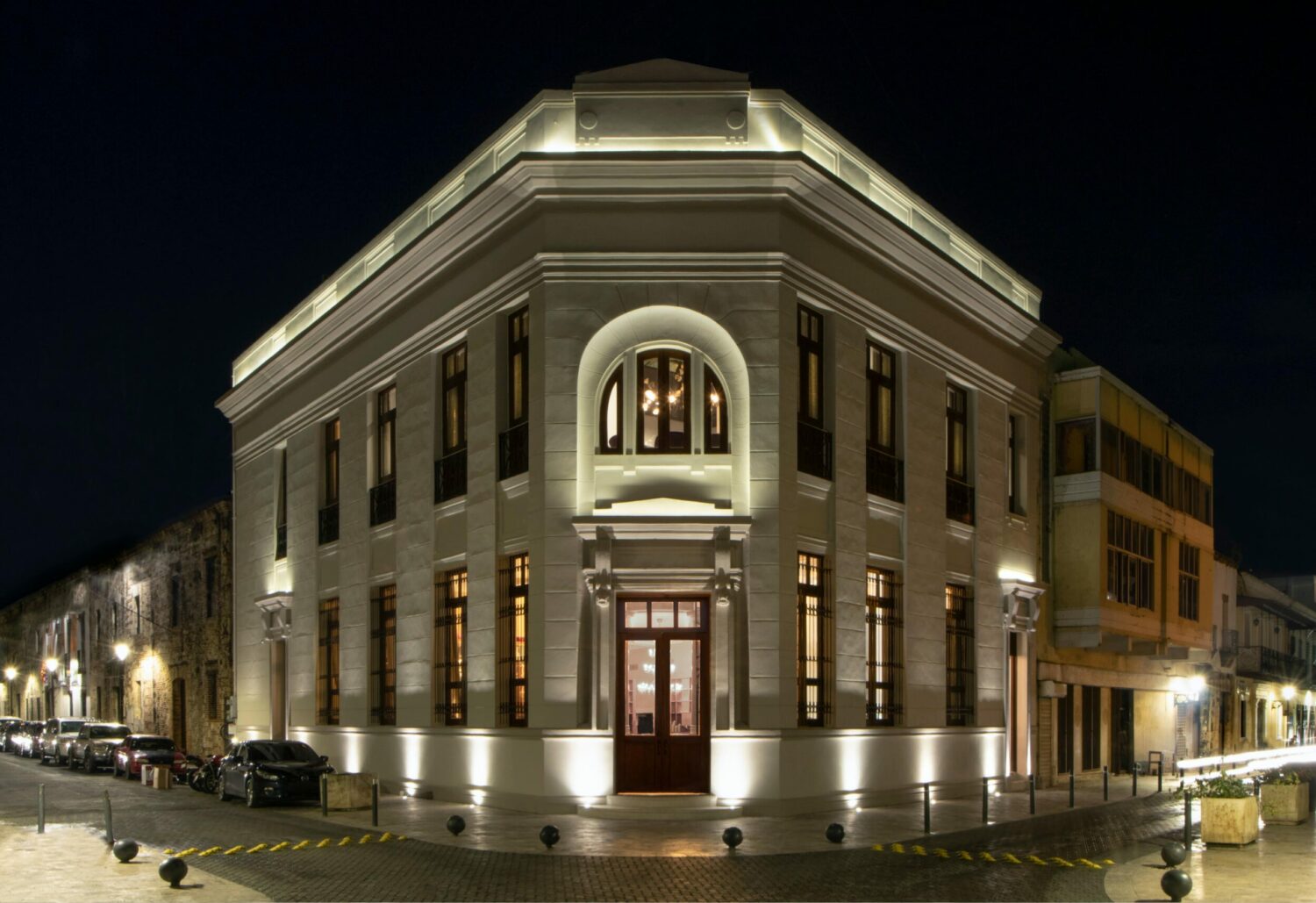 Exterior scaled 1