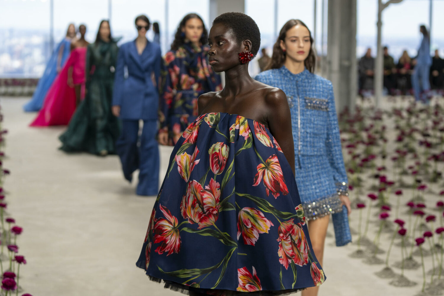 Carolina Herrera recrea un jardín de brillos y colores en la semana de moda de Nueva York 2 Carolina Herrera