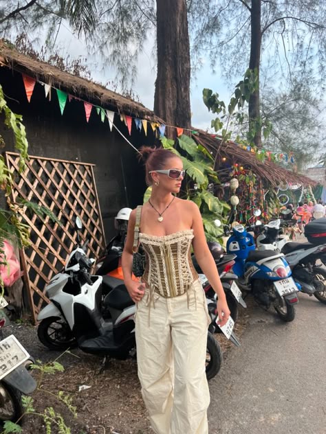 Outfits para festivales de música electrónica y alternativa 21 5969c04d4841cf3e2419542e9f181f40