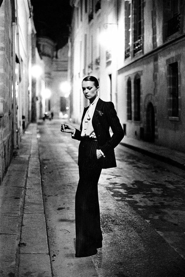 El traje sastre, una pieza que empodera a la mujer 4 Vibeke Knudsen Le Smoking
