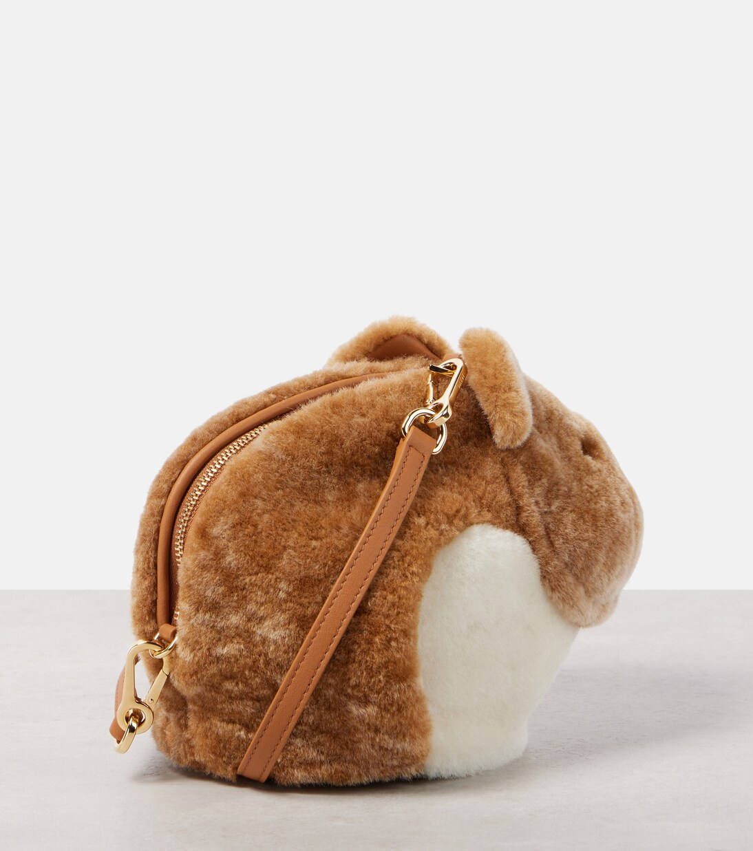 La metamorfosis del bolso: del gato de Valentino al vaso térmico de Balenciaga 5 image 26