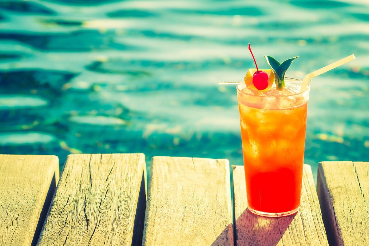 tequila sunrise cocktail