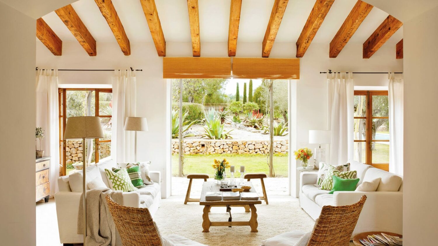 Decoración con alma viajera: ideas para transformar tus espacios 3 estilo mediterraneo