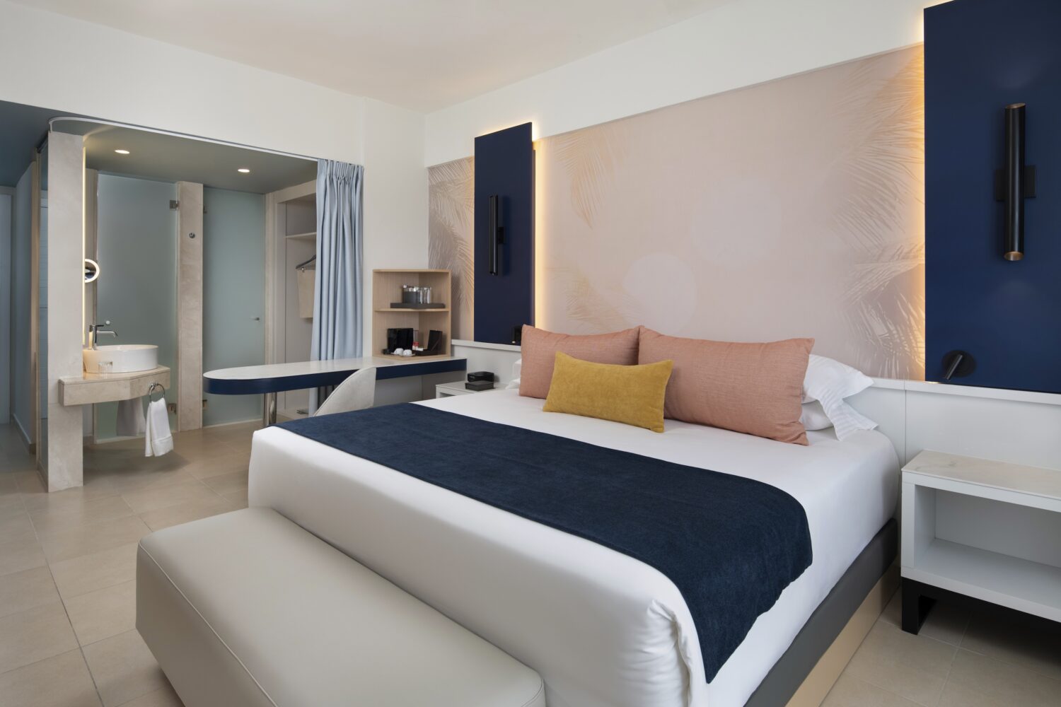 La marca JdV by Hyatt debuta en el Caribe con el Royal Beach Hotel Punta Cana 3 King Size bed Dexlue 2