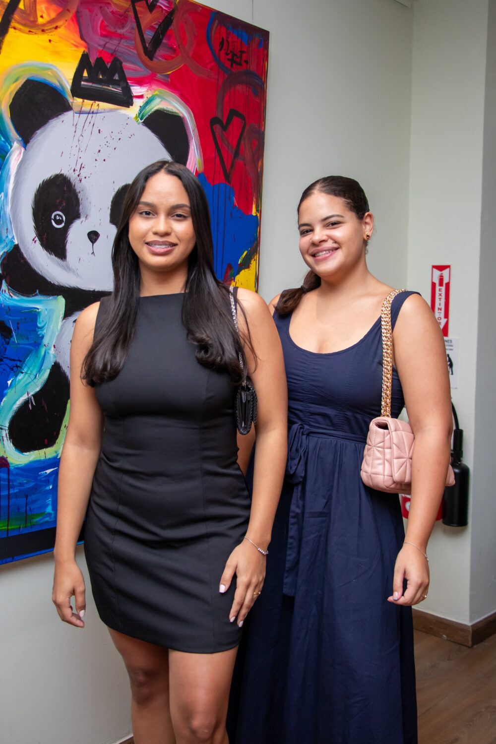 6232 Lisbeth Carderon y Maria Amelia Ceron