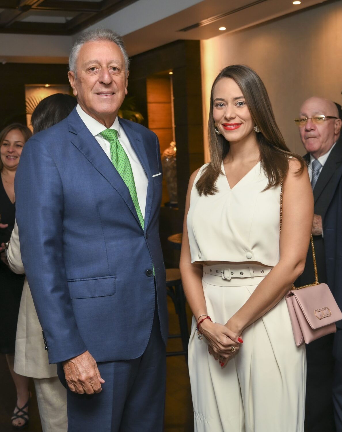 8 Jose Ramon Cerda y Michele Guzman