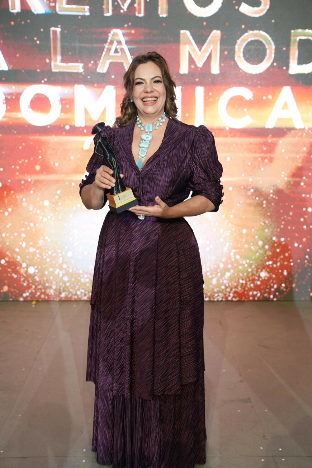 Gisselle Mancebo recibe el galardón “Diseñadora de Joyas” en los Premios a la Moda Dominicana 2025 2 f6b91be5 f5ea 4fc8 87c9 e0d017f6b523 1