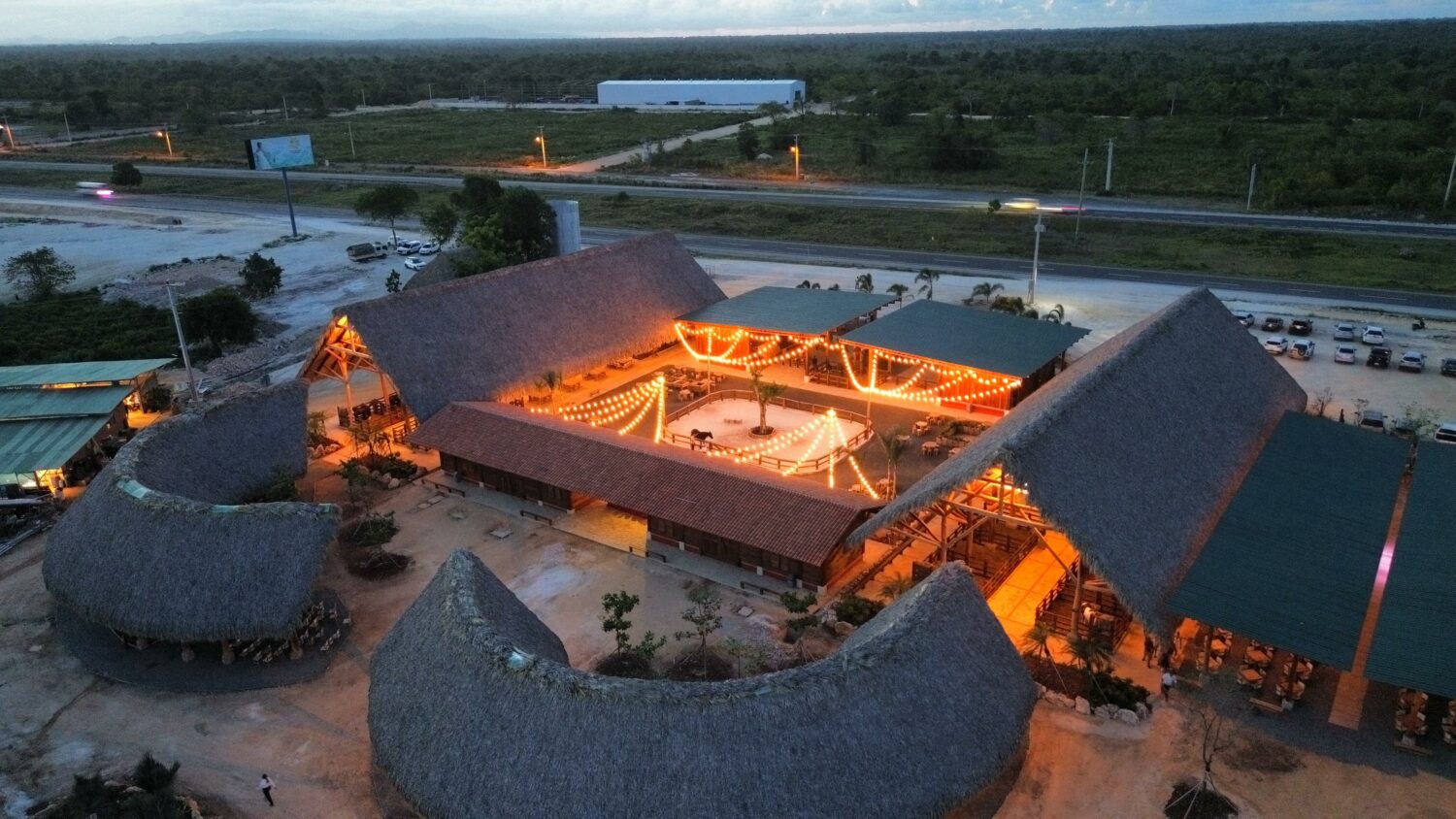 PANACA abre sus puertas en Punta Cana con TRAVESÍA, el show ecuestre de clase mundial 1 5 1