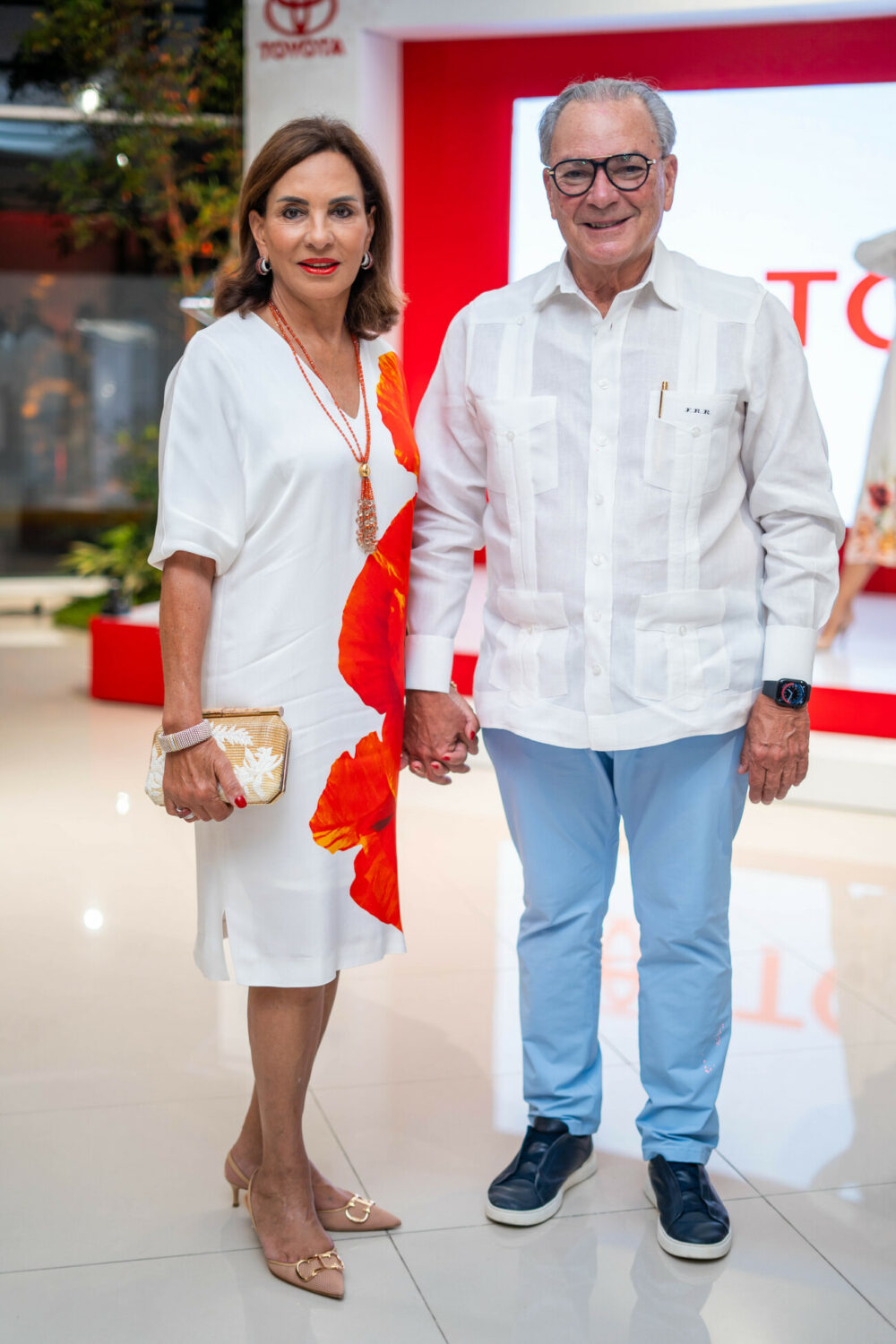 Auto Asesores inaugura nuevo y moderno showroom Toyota 5 9027 Haydee Kuret de Rainieri y Frank Rainieri 1 2
