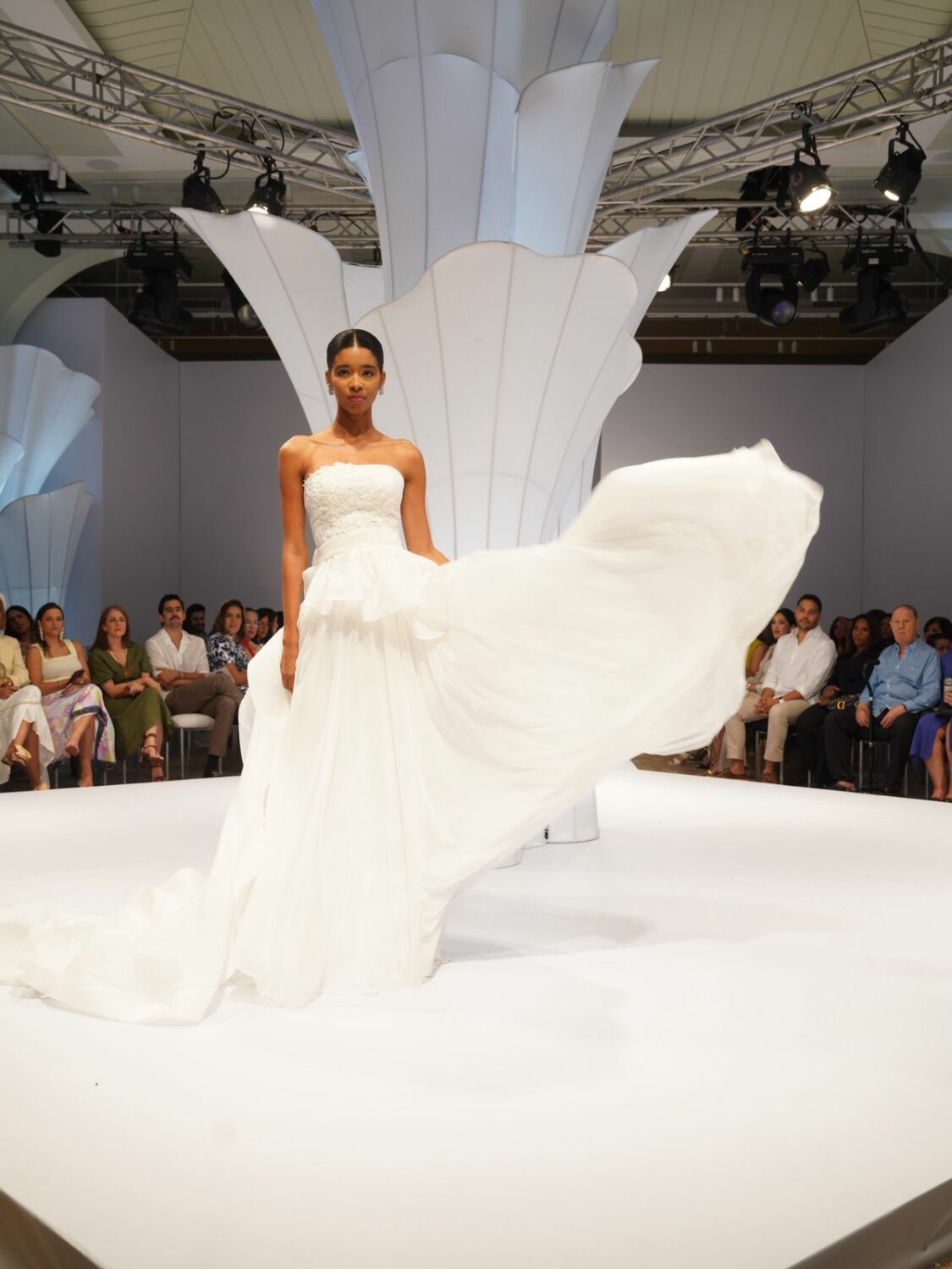 THE WHITE DRESS