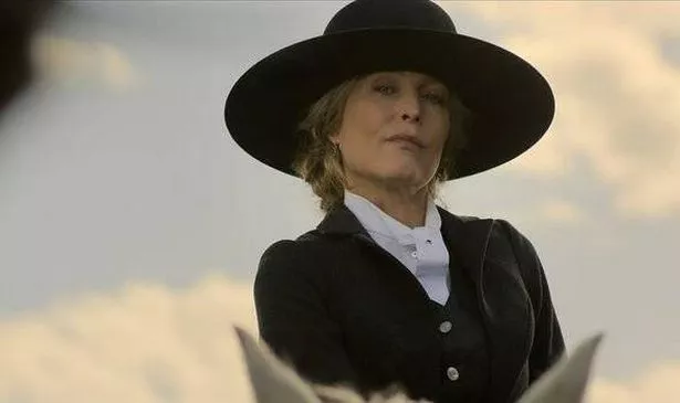 “The Abandons”: el nuevo western de Netflix con Lena Headey y Gillian Anderson al frente 3 0 Gillian Anderson stars as Constance Van Ness