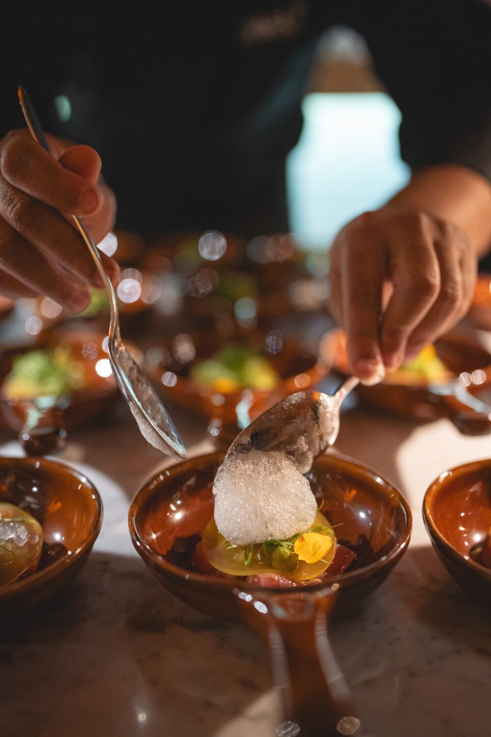 Chef Estrella Michelin Ricardo Sanz y Chefs Miguel Astudillo e Israel Estrada reúnen talento, técnica y pasión en novena edición THE EPICURE 3 Masterclass Tecnicas Culinarias Contemporaneas y Tecnicas de Ronqueo Chefs Miguel Astudillo e Israel Estrada.