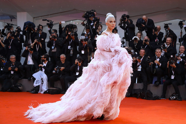 Los vestidos Valentino que se convirtieron en un icono de la moda 11 image 38