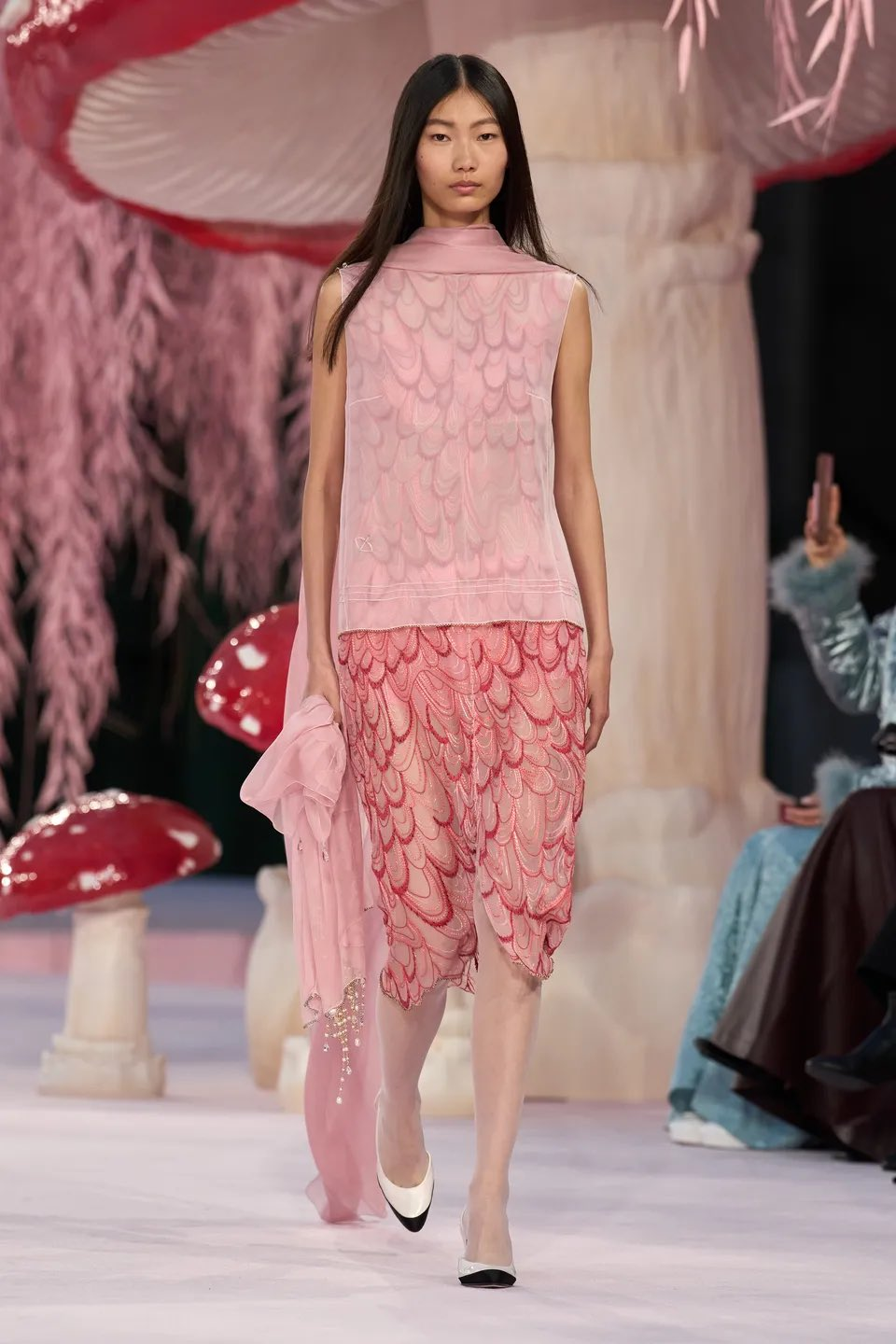 Blazy fusiona el universo natural en la alta costura de Chanel 8 image 63