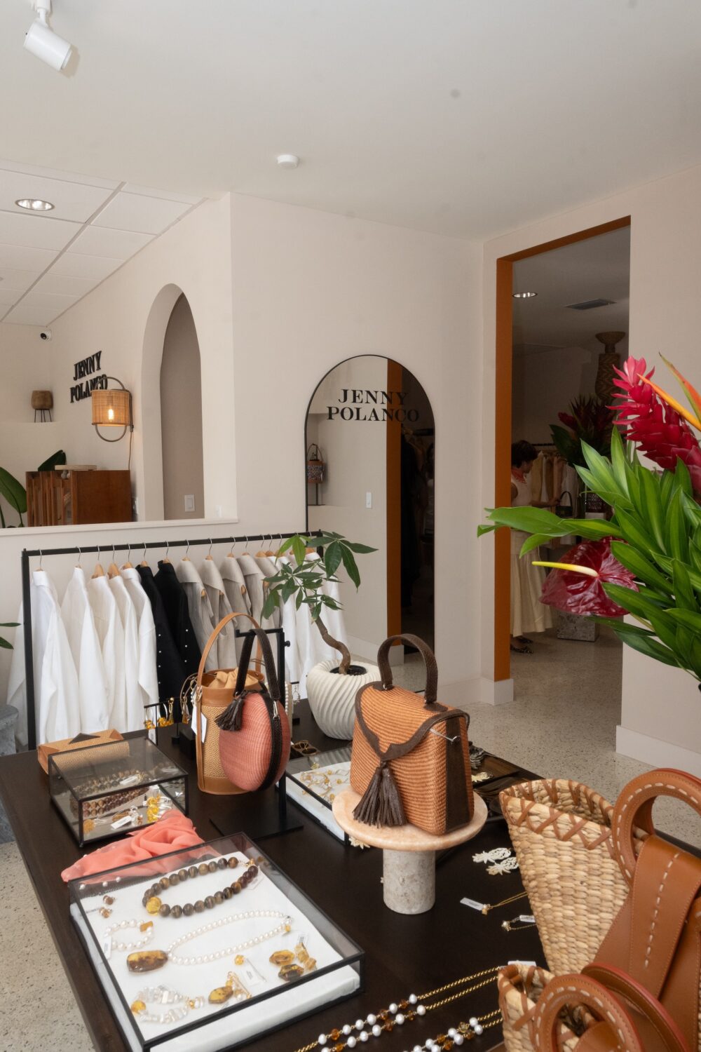 Jenny Polanco inaugura su primera boutique internacional en Coral Gables 5 DSC2853