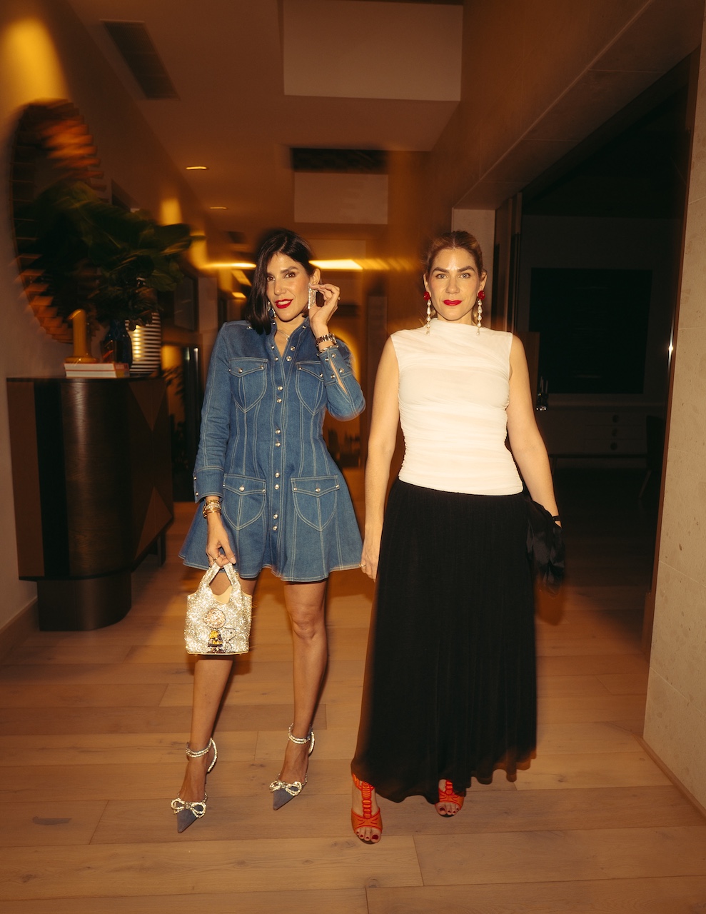 8. Crystal Jimenez y Michele Jimenez