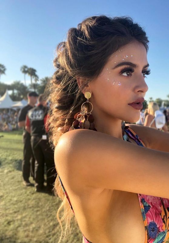 La moda que se baila: el estilo que define los festivales del Caribe en 2026 15 94aa93742abe4877aa47e5eeb1d65a66