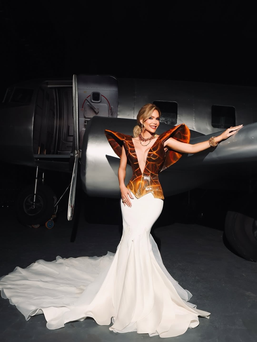 Anoche no solo vimos moda y belleza en los Premios Soberano vimos a una mujer dominar su presen 4