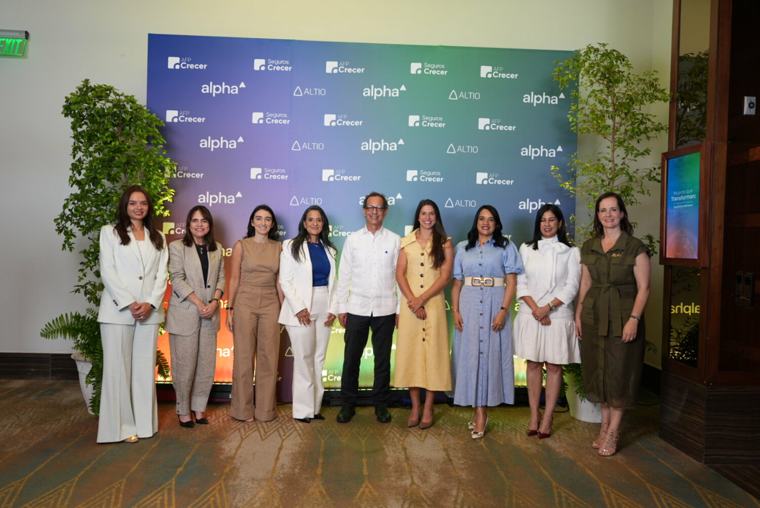Eliza Sanchez Lomakina Nina DAgostini Isabel Torron Cecilia Goico Santiago Camarena Geraldine Rahn Alejandra Bonnelly Rita Pla Ingrid Garcia y Maria Luisa Labernia