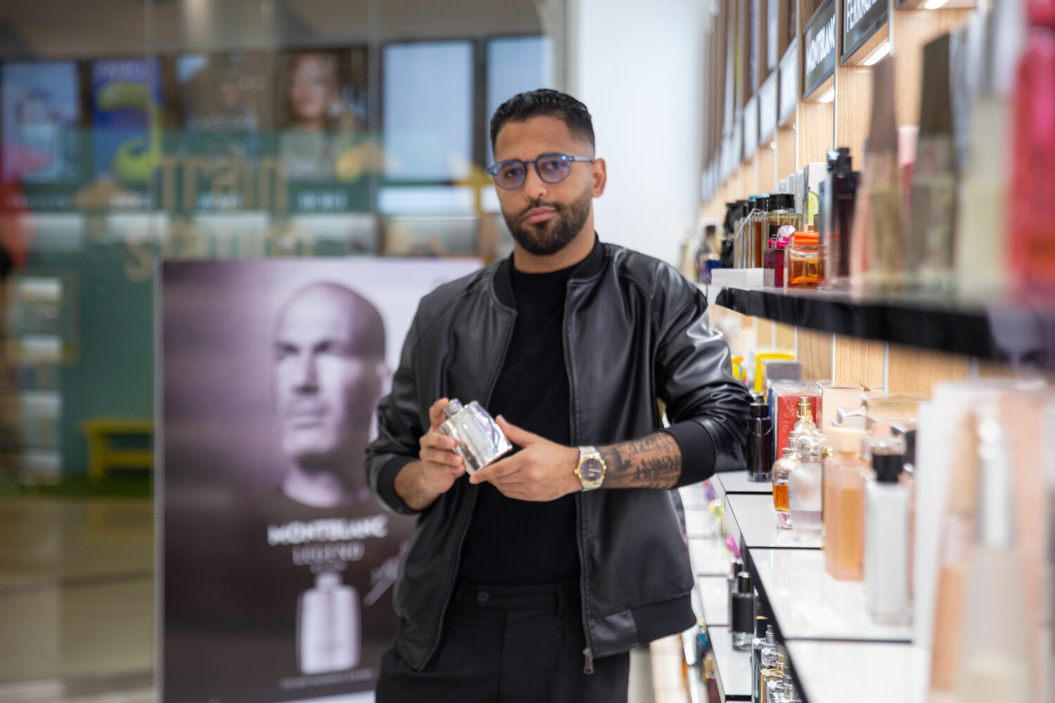 MONTBLANC PRESENTA LEGEND ELIXIR: LA NUEVA INTENSIDAD DE UNA LEYENDA EN PRESTIGE BLUEMALL 3 Carlos Andujar