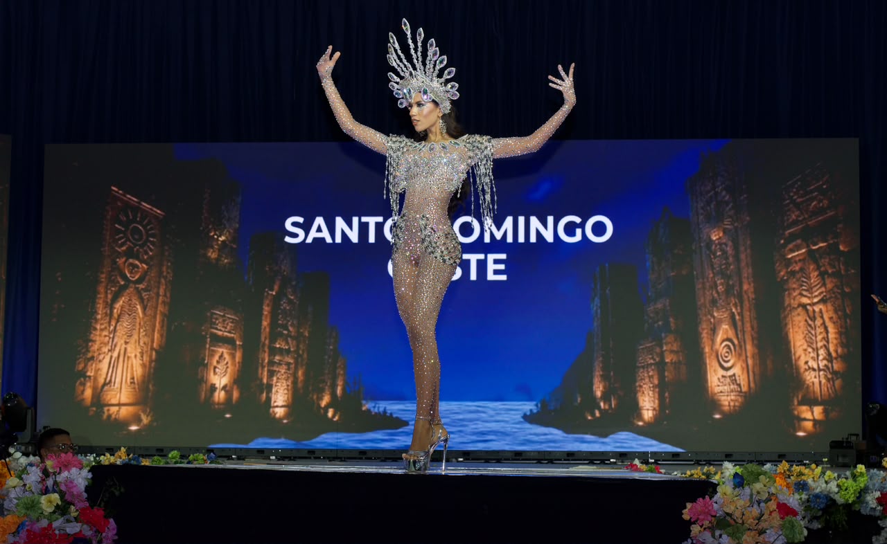 La creatividad dominicana deslumbra en la Competencia de Trajes Típicos del Miss Universo RD 2026 4 WhatsApp Image 2026 07 23 at 7.39.24 AM
