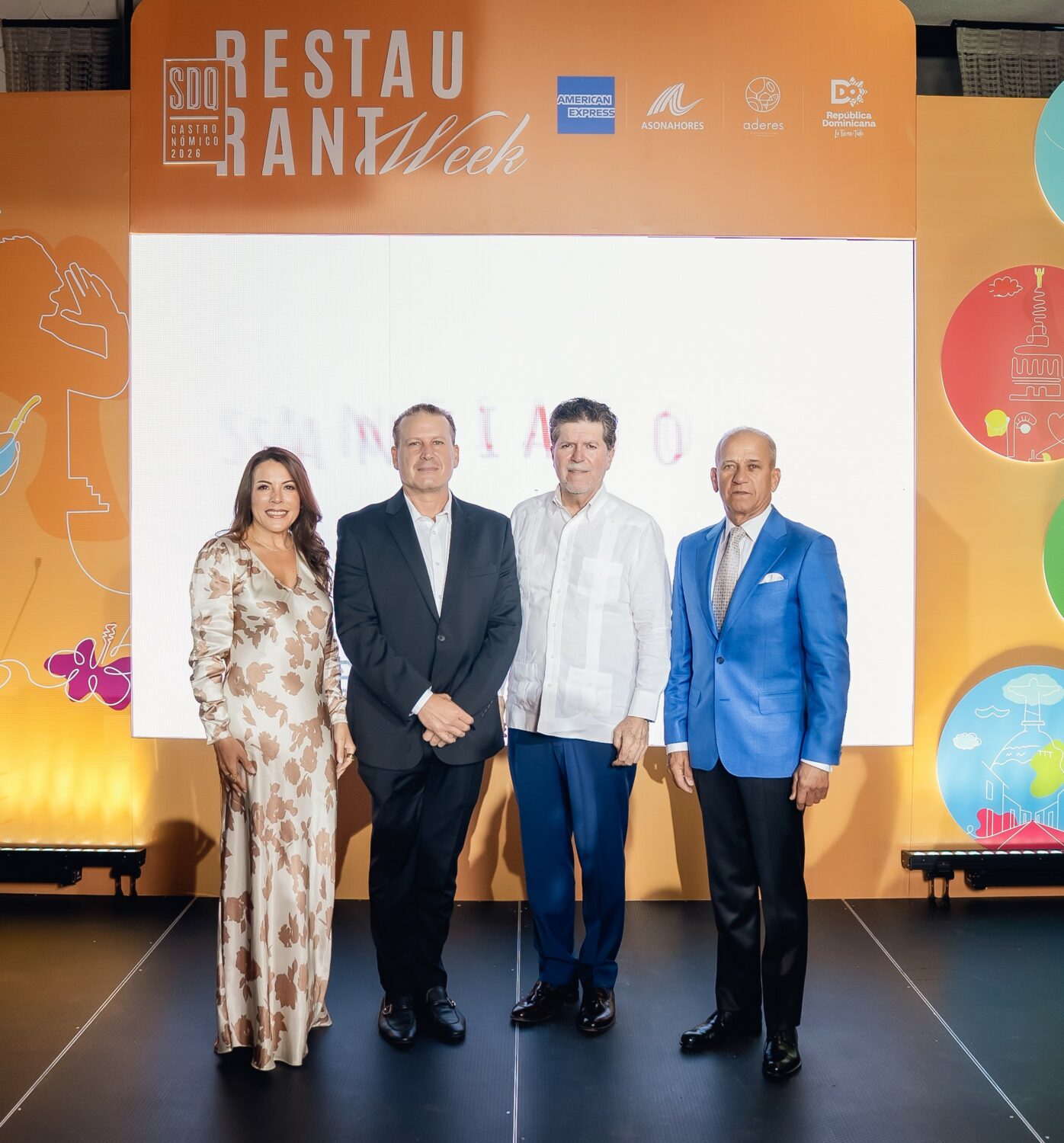 Lissette Olivares Giancarlo Bonarelli Luis Ros y Sigfrido Pared
