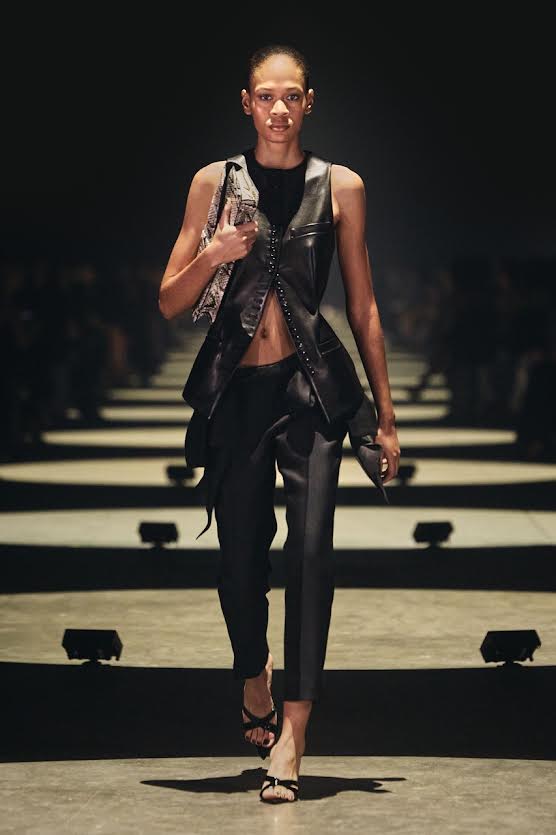 Chloe Paredes triunfa en el circuito de la moda internacional 1 1 6