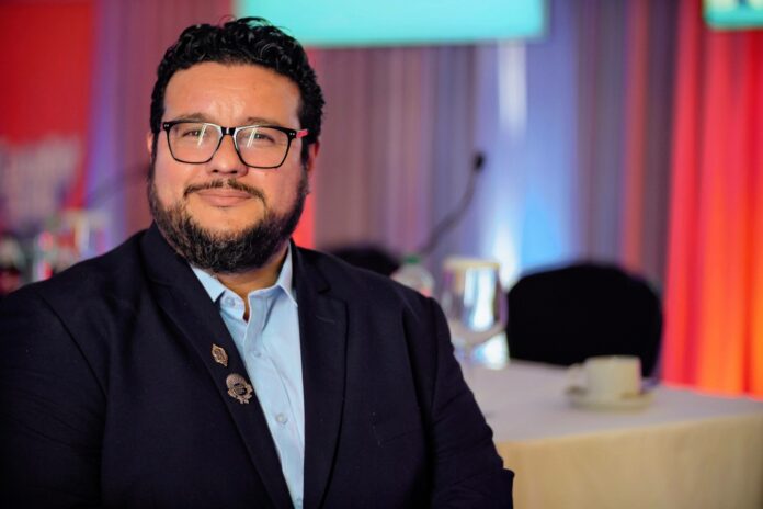 Oscar Romero productor general de CXomic Con RD